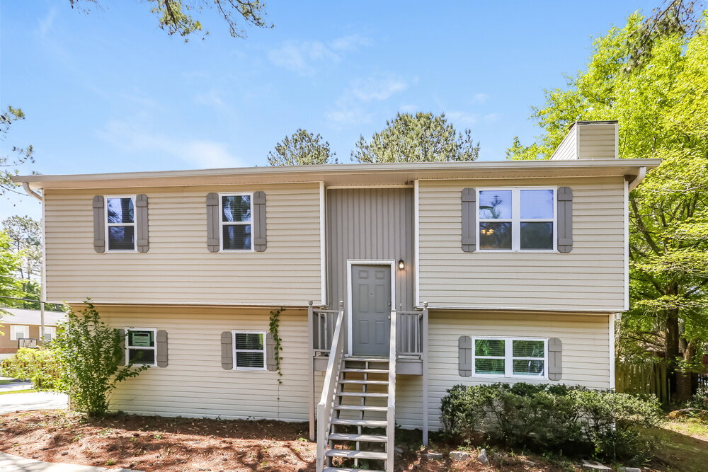 Primary Photo - 2940 Valley View Dr