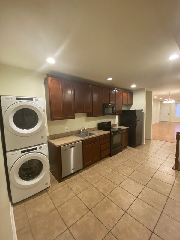 Foto del edificio - 1600 Light St