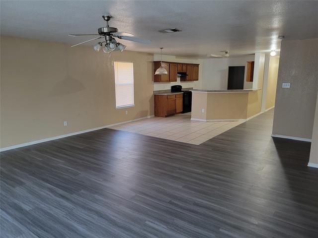 Building Photo - 629 Chapman Dr