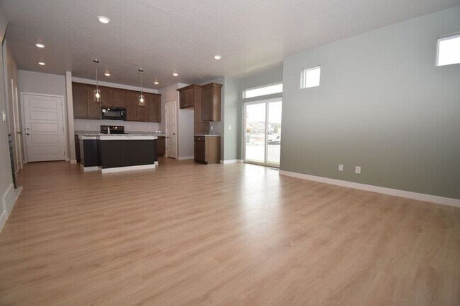 Building Photo - 212 E Allegheny Pl