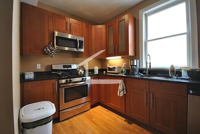 Photo - 1588 Beacon St Apartment