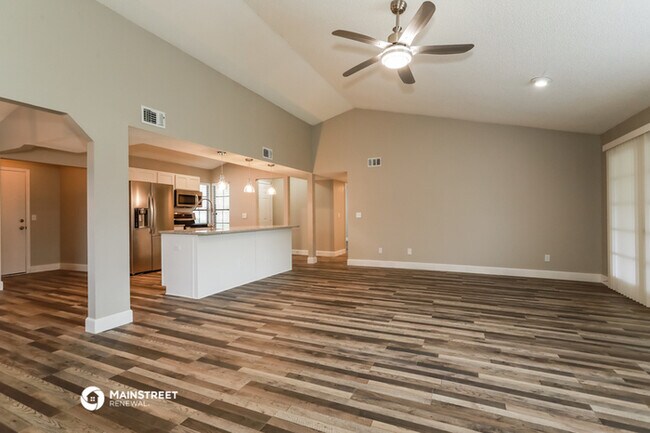 Building Photo - 820 Hardwood St