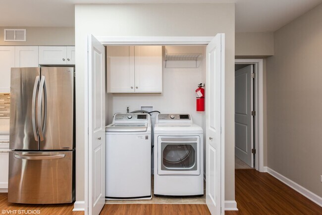 Foto del edificio - 229 Northwest Highway