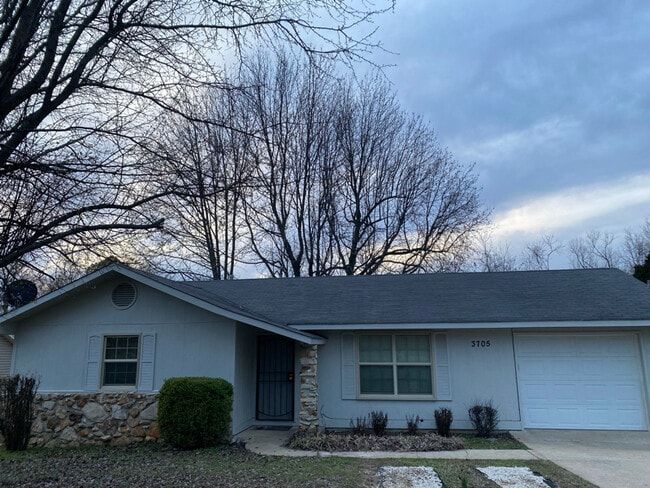 Building Photo - 3705 Woodduck Cove