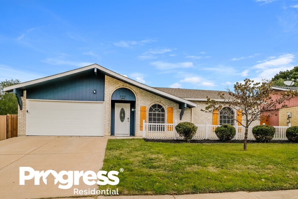 Foto principal - 305 Pebblebrook St