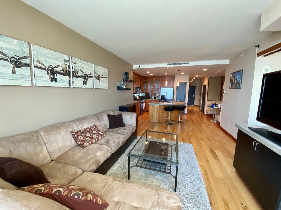 Living Room - 2716 Elliott Ave