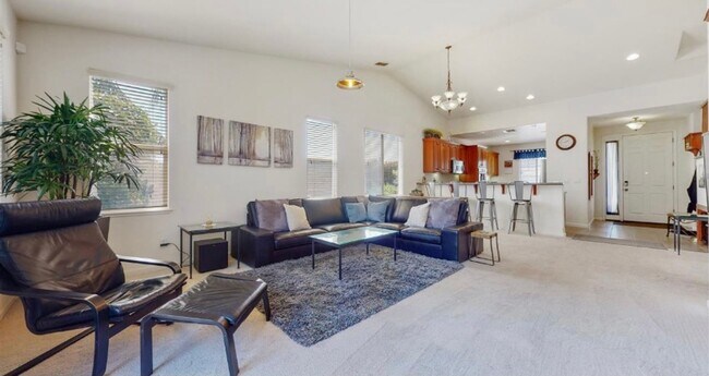 Foto del edificio - Beautiful 3 Bedroom, 2.5 Bath Antioch home...