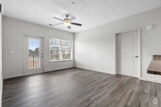 Building Photo - 150 Grove Cir