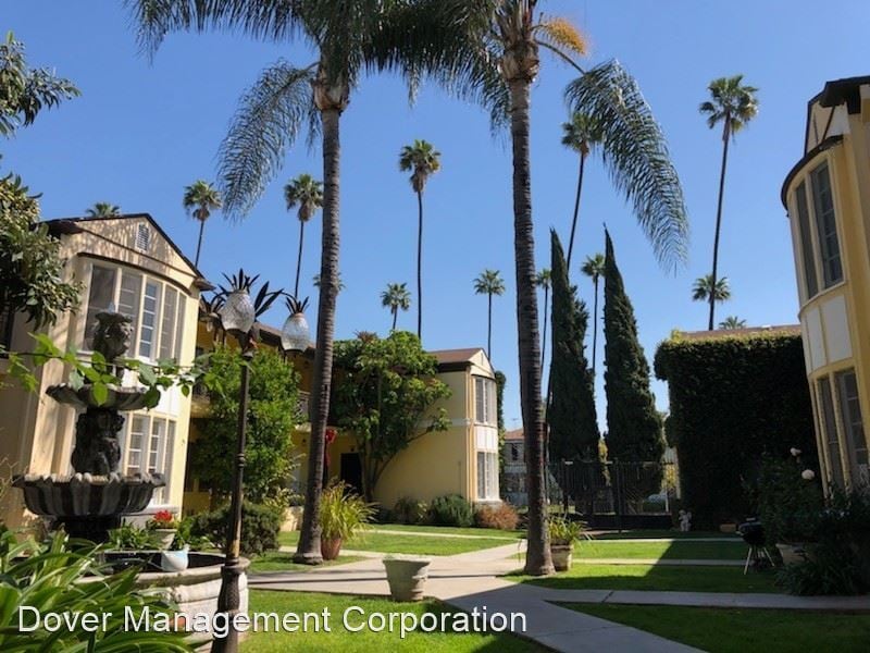 10291029 S Westmoreland Ave, Los Angeles, CA 90006 Room for Rent in