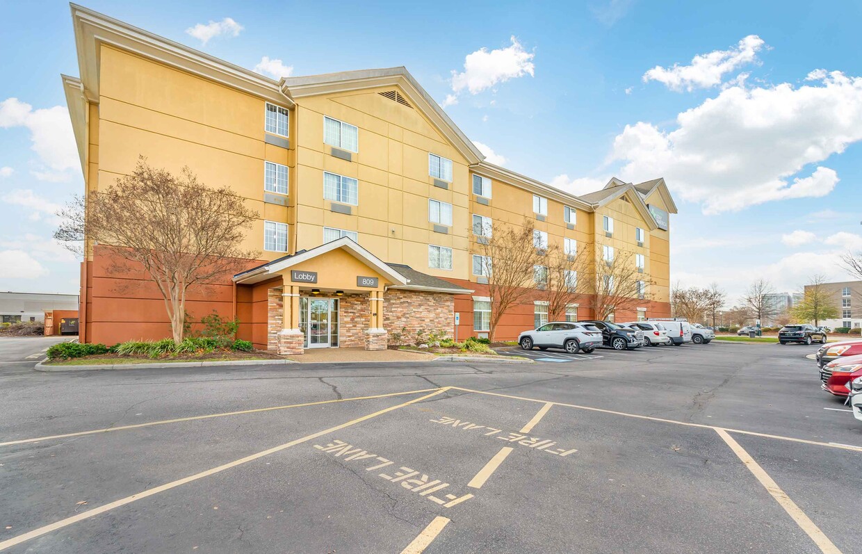 Foto principal - Furnished Studio-Chesapeake - Greenbrier C...