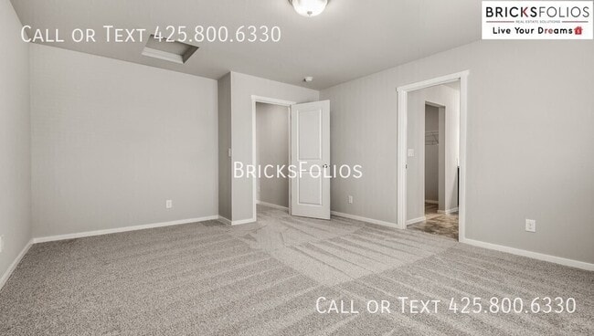 Foto del edificio - 18703 106th Ave Ct E