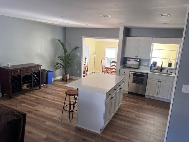 Foto del edificio - 243 Turnwood Dr