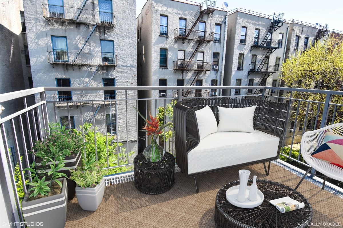 Primary Photo - 10 West 132nd Street