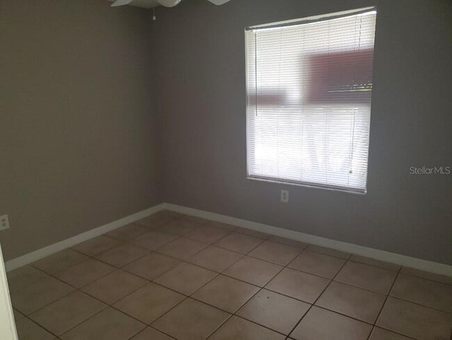 Building Photo - 2132 St Marteen Ct