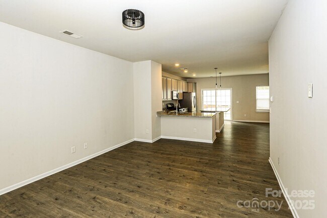 Foto del edificio - 7442 Sienna Heights Pl