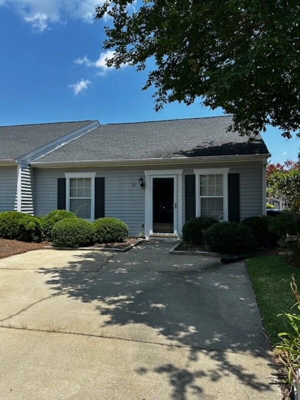 Foto principal - 51 Heritage Village Ln