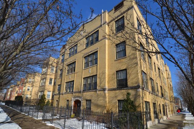 Building Photo - 4303 N Francisco Ave
