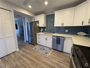 Building Photo - 202 Peppermint Ln