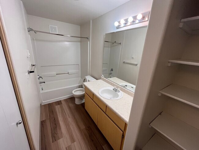 Foto del edificio - Cedarhurst Village