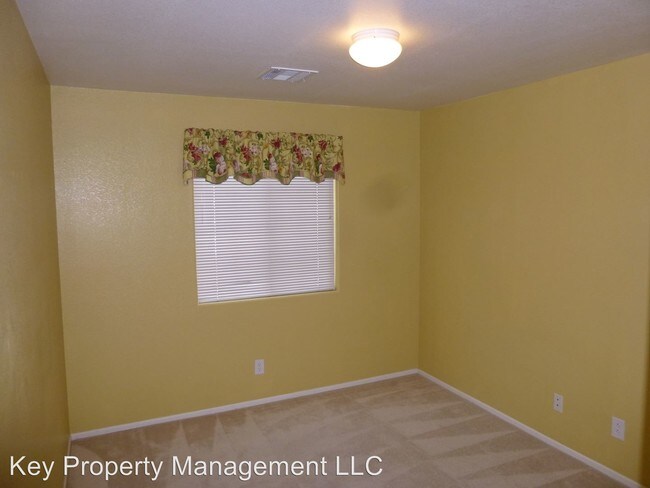 Building Photo - 3 br, 2.5 bath House - 7480 Ademar St