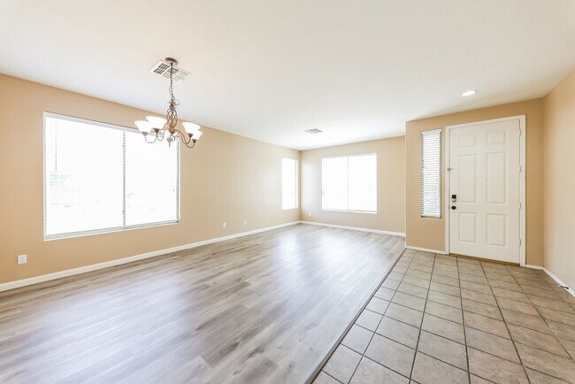 Foto del edificio - 11602 W Edgemont Ave