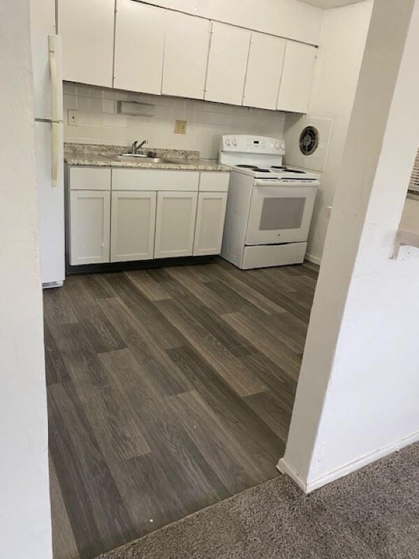 Foto del edificio - 7121-7159 Lexington Ave