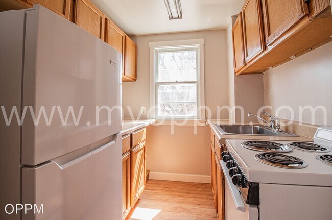 Building Photo - 1 br, 1 bath House - 6015 PRATT ST