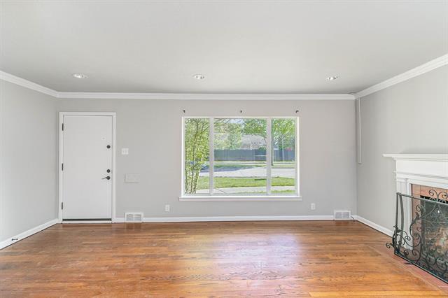 Building Photo - 6239 Walnut Hill Ln