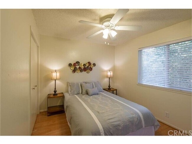 Foto del edificio - 1412 N Cherry St