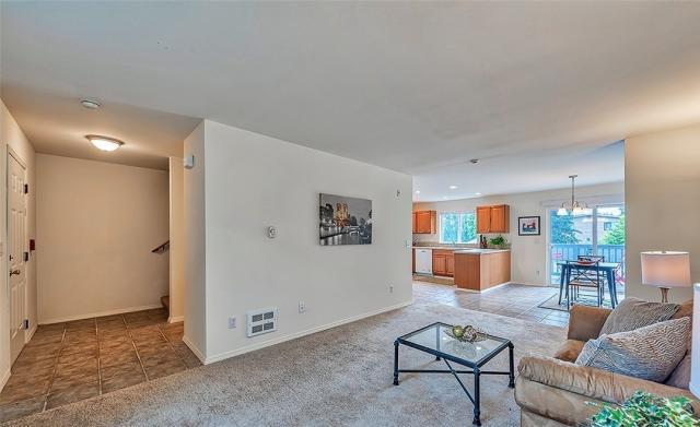 Foto del edificio - 2 bedroom in Everett WA 98203