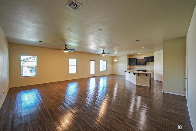 Building Photo - 4414 W 26th St