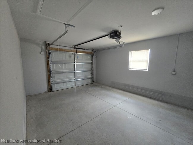 Building Photo - 7021 San Bruno Dr