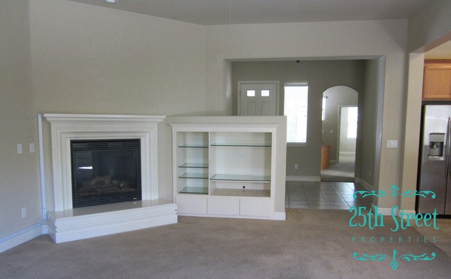 Building Photo - 4412 Reveil Pl
