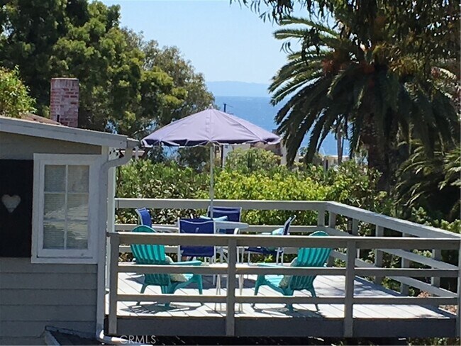 Foto del edificio - 460 St Ann's Dr