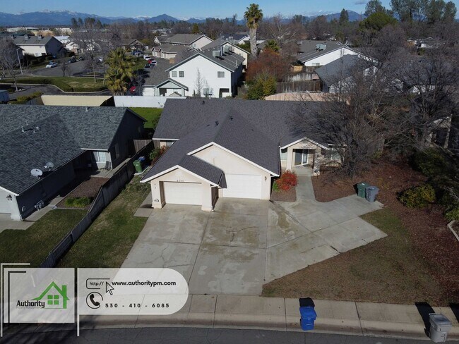 Foto del edificio - 4575 Lynbrook Loop. Central Heat, Central ...