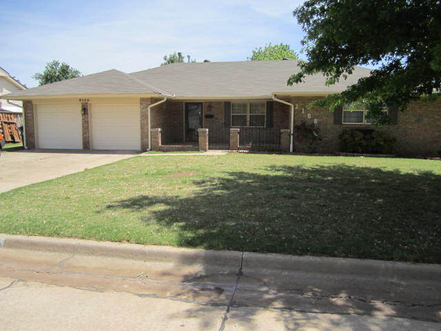 Foto principal - 2106 Bellaire Dr