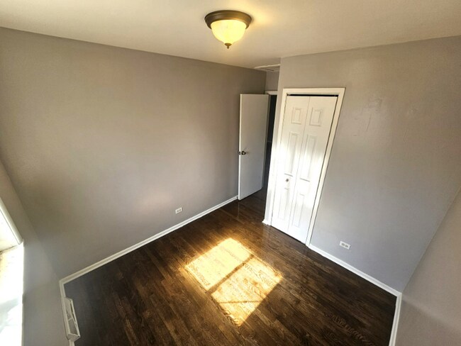 Foto del edificio - 13120 S Rhodes Ave