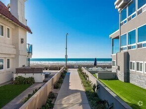 Building Photo - 722 Ensenada Ct