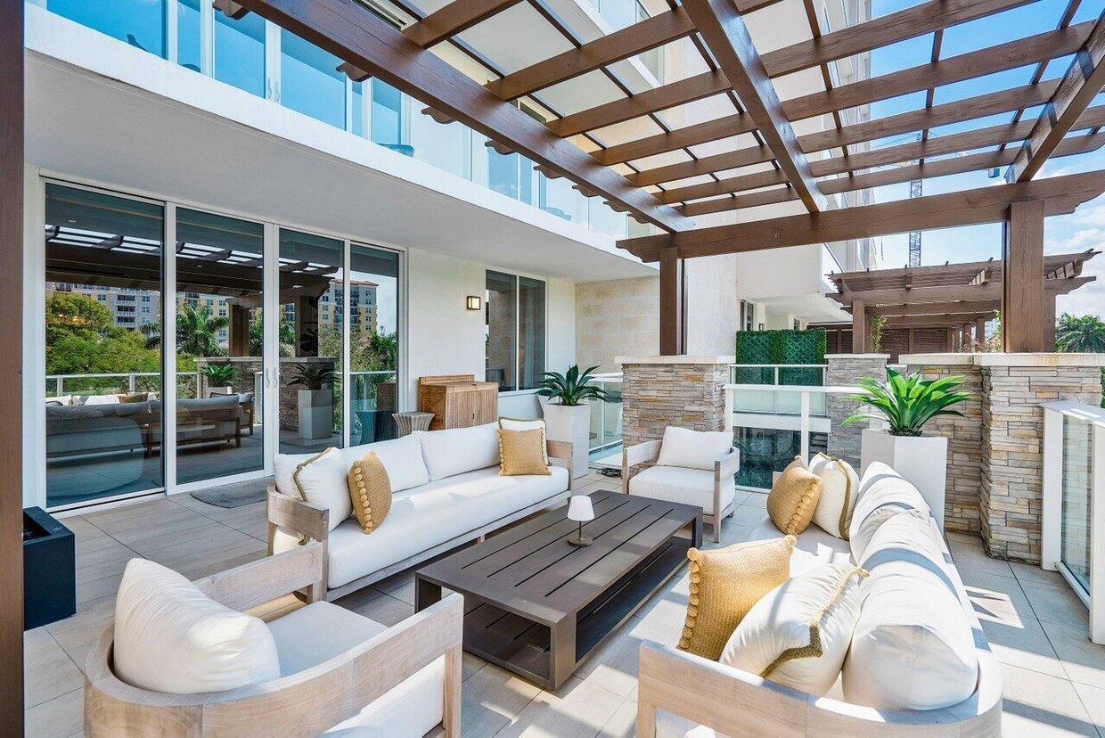 Foto principal - 200 SE Mizner Blvd