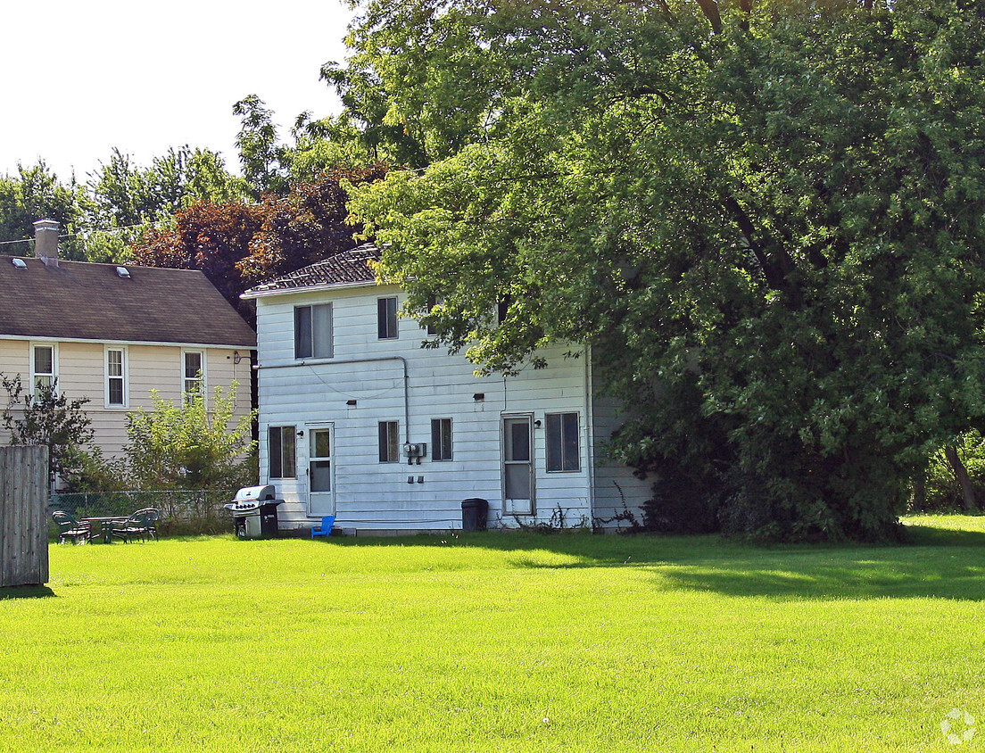 Building Photo - 110 Tiffin St