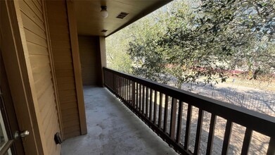 Building Photo - 10555 Turtlewood Ct