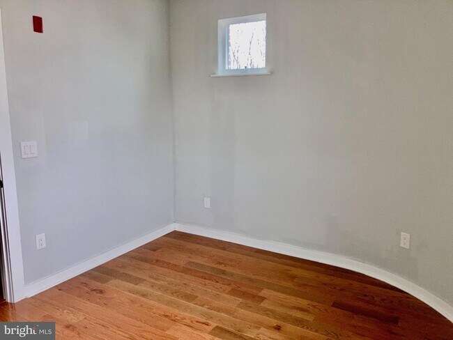 Foto del edificio - 5358 Addison St