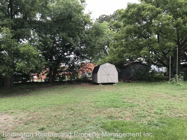 Foto del edificio - 3 br, 2 bath House - 713 Kivett Street