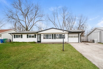Building Photo - 1145 Swallow Ln