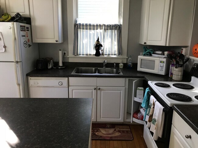 Foto del edificio - 11 Dean Ave