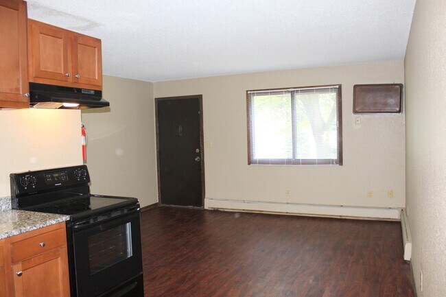 Building Photo - 309 Hoyt Ave E