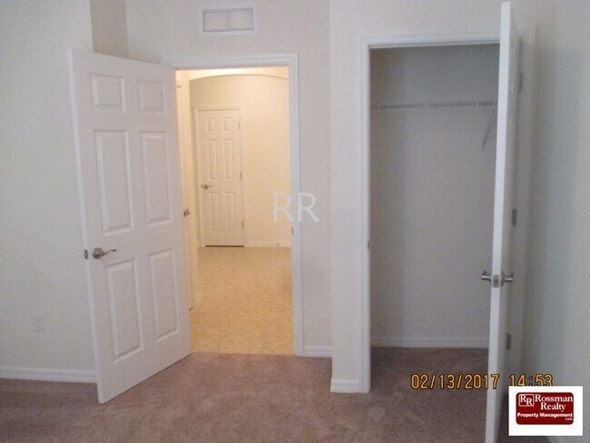 Foto del edificio - 4/2  Coming Soon