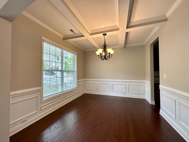 Foto del edificio - BEAUTIFUL FOUR BEDROOM RENTAL