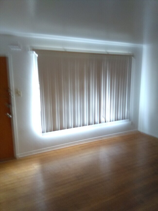 Foto del edificio - 1215 47th Ave