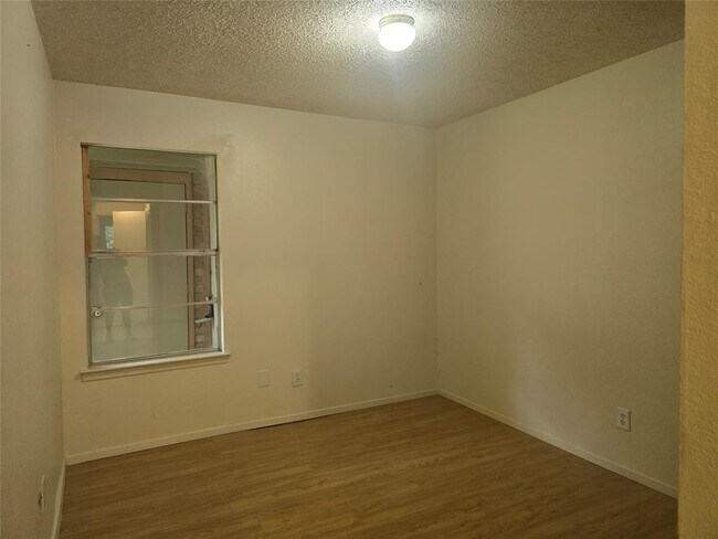 Foto del edificio - 420 Vista W Ct